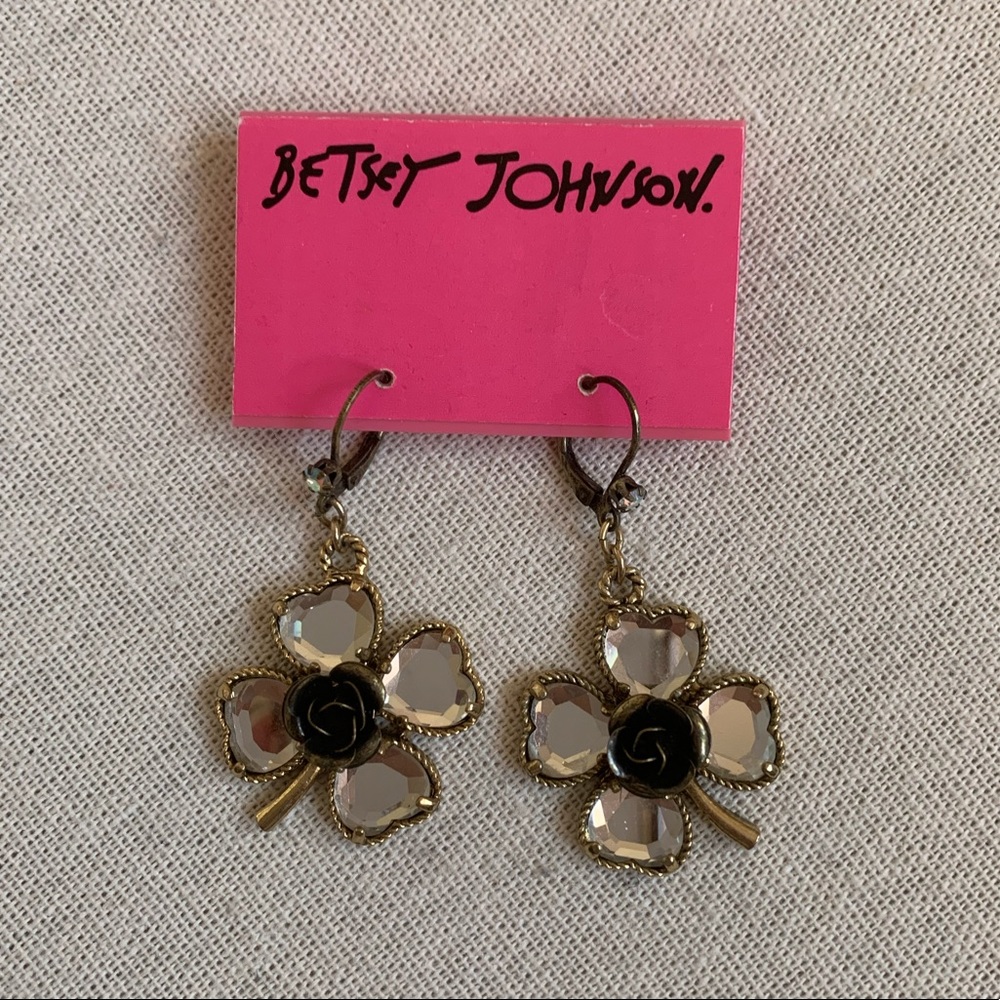 Betsey Johnson 4 Leaf Clover Drop Earrings